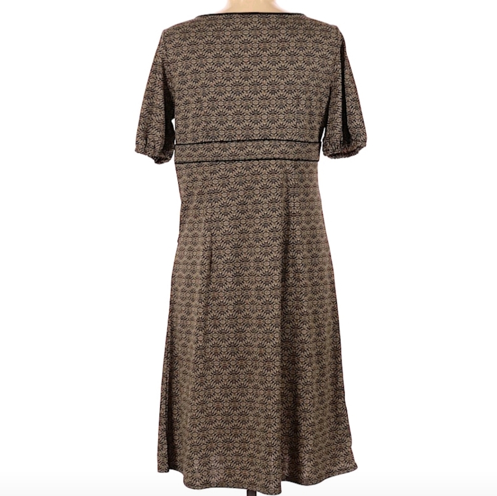Dress - Picture 2 of 2